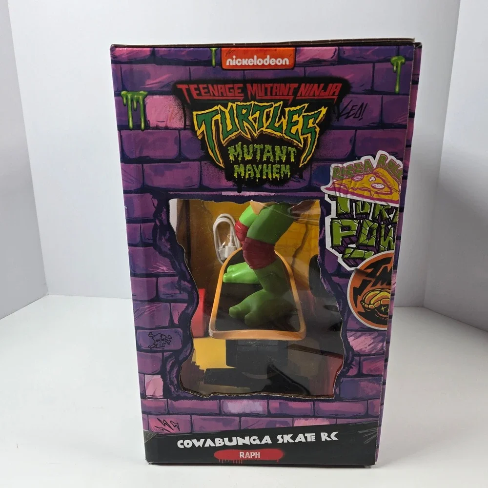 Funrise TMNT Mutant Mayhem Raphael Cowabunga Skate RC Toy Green Skateboard New
